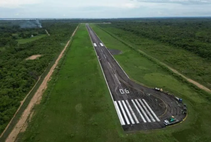 Aeroporto Júlio Belém recebeu intervenções para atender ao aumento do fluxo de passageiros durante o Festival de Parintins. Crédito: Divulgação/Prefeitura de Parintins Aeroporto Júlio Belém recebeu intervenções para atender ao aumento do fluxo de passageiros durante o Festival de Parintins. Crédito: Divulgação/Prefeitura de Parintins