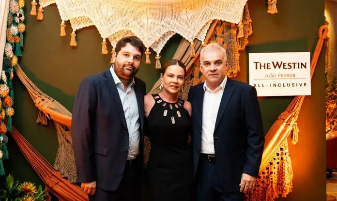 Tarcysio Malheiros, Ana Helena Malheiros e Eduardo Malheiros Crédito: DIvulgação/Fábrica de Hotéis Tarcysio Malheiros, Ana Helena Malheiros e Eduardo Malheiros Crédito: DIvulgação/Fábrica de Hotéis