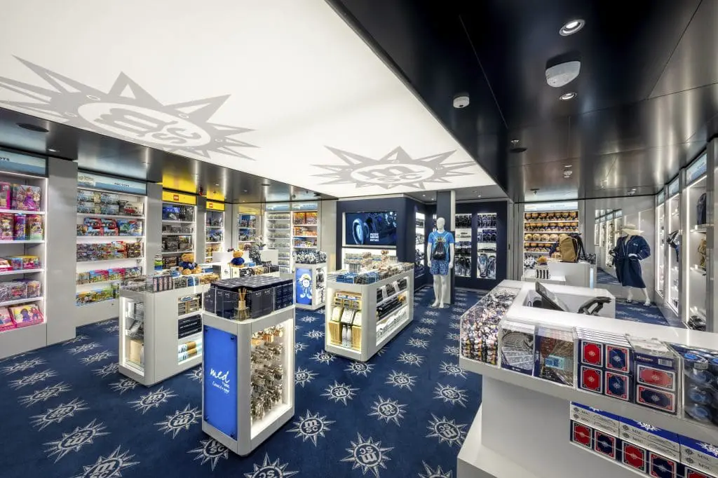 MSC World Asia terá boutiques de luxo, joias, relógios, souvenirs exclusivos e novos espaços de compras a bordo.
