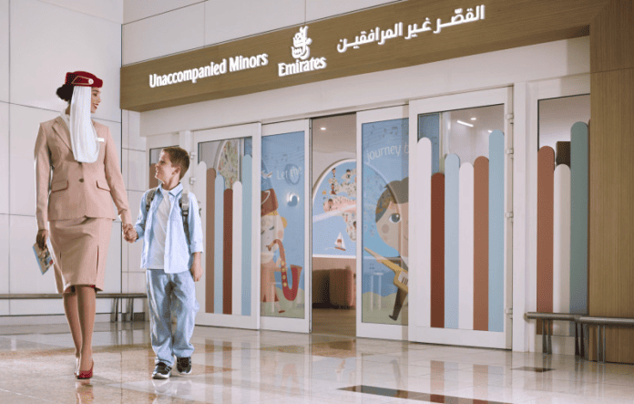 Emirates amplia estrutura para atender aumento no número de menores desacompanhados durante as férias escolares. Crédito: Divulgação/Emirates