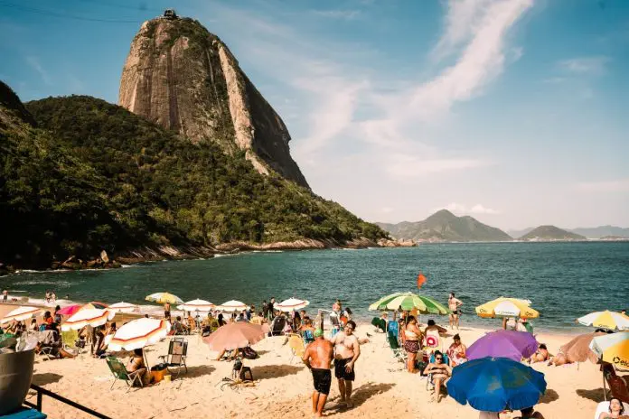 gastos de estrangeiros no Brasil