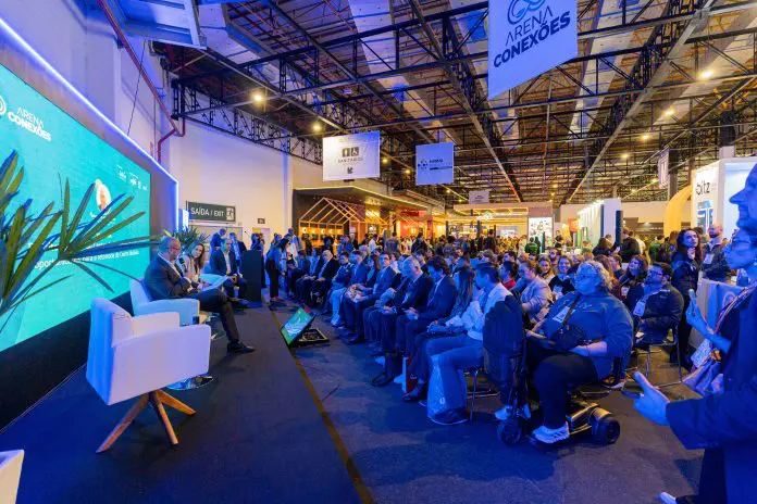Primeiro dia da Arena Conexões apresentou números da FNRH Digital e 735 recomendações do Vai Turismo para o desenvolvimento do setor. Crédito: Divulgação/Resorts Brasil