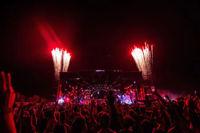 Rock in Rio terá operação especial de transporte e trânsito, com BRT expresso, metrô 24 horas e mudanças no VLT carioca. Crédito: Wendy Wei/ Pexels
