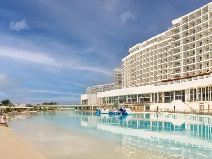 Passageiros que partem de São Paulo para Cancún estão entre os públicos contemplados pela nova parceria comercial entre Arajet e AIC Hotel Group. Crédito: Divulgação/AIC Hotels