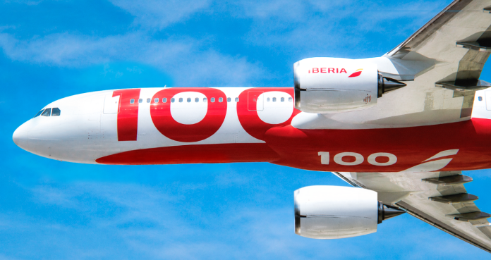 Marco Sansavini, presidente da Iberia, apresentou a identidade visual que será utilizada nas comemorações dos cem anos da companhia.Crédito: Divulgação/Iberia