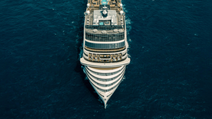 MSC World Atlantic terá vila familiar de luxo com 230 m², cinema privativo e hidromassagem em cruzeiros pelo Caribe em 2027.