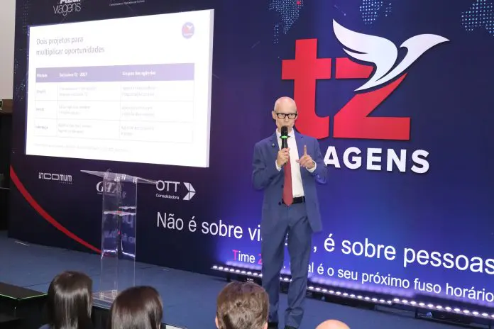 Paulo Manuel, CEO e fundador da TZ Viagens, apresenta estratégia de grupos exclusivos para 2027 durante convenção da rede Crédito: Kamilla Alves/Brasilturis