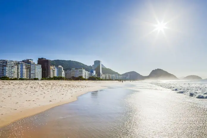 Civitatis aponta alta de 4,4% nas viagens no feriado de outubro; Rio, Salvador, Roma e Paris lideram reservas.