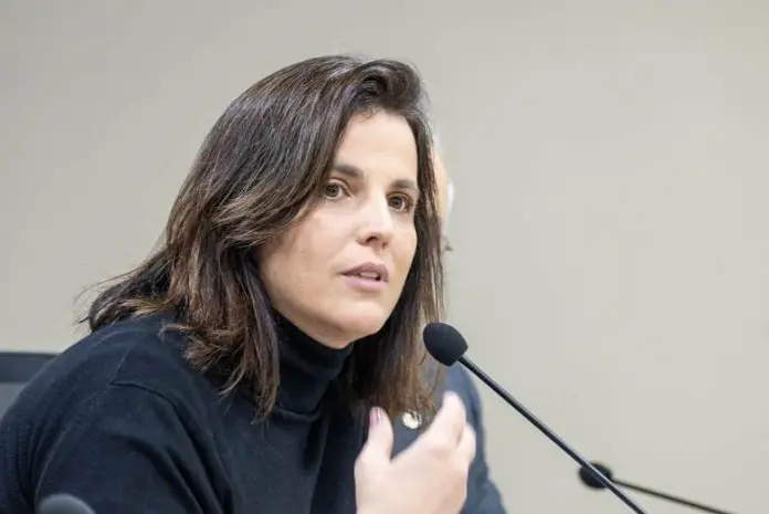 Ana Biselli Aidar, secretária de Turismo e Viagens do Estado de São Paulo, apresentou estratégia para organizar a oferta turística dos municípios paulistas em roteiros regionais Crédito: Edu Guimarães/ACSP