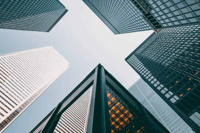 Viagens corporativas acumulam R$ 11,07 bilhões em faturamento nos nove primeiros meses de 2026. Crédito: Burst/pexels