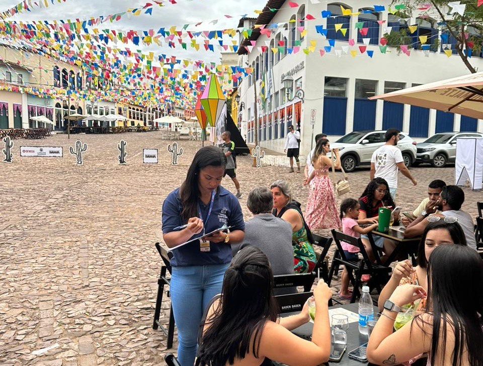 Setur-BA faz pesquisa sobre perfil do turista no São João da Bahia. Foto: Divulgação