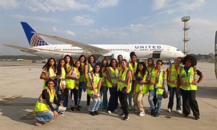 United Airlines promove segundo “Girls in Aviation Day”