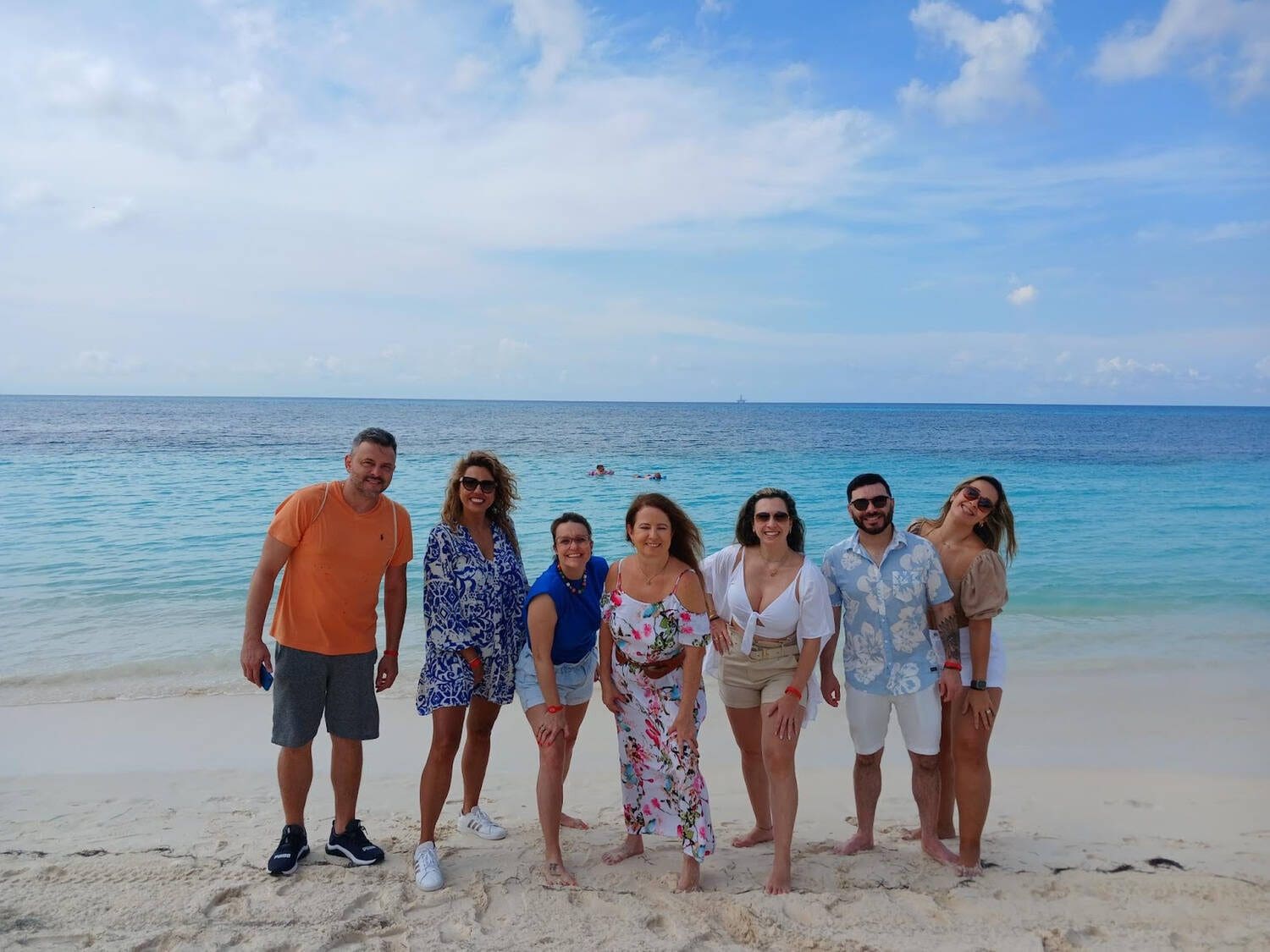 Agentes de viagens de diversas regiões do Brasil conhecendo Aruba. - Foto: Divulgação