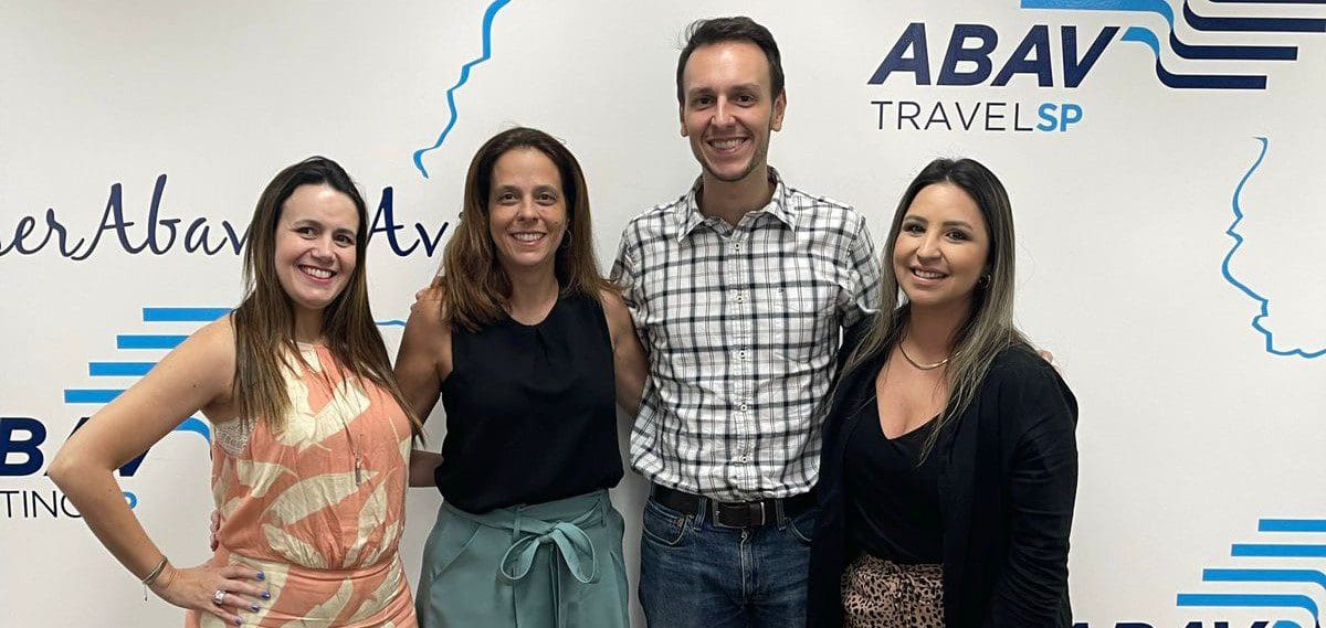 Juliana Assumpção (Abav-SP | Aviesp), Juliana Luengo (Bedsonline), Bruno Waltrick (Abav-SP | Aviesp), e Kelly Castange (Abav-SP | Aviesp). Foto: Divulgação