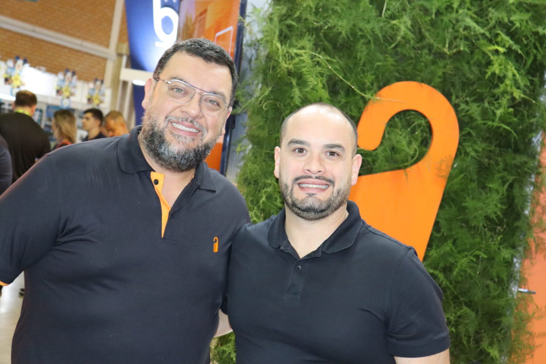 Fernando Gimenez e Ivan Martins, ambos da Bestbuy