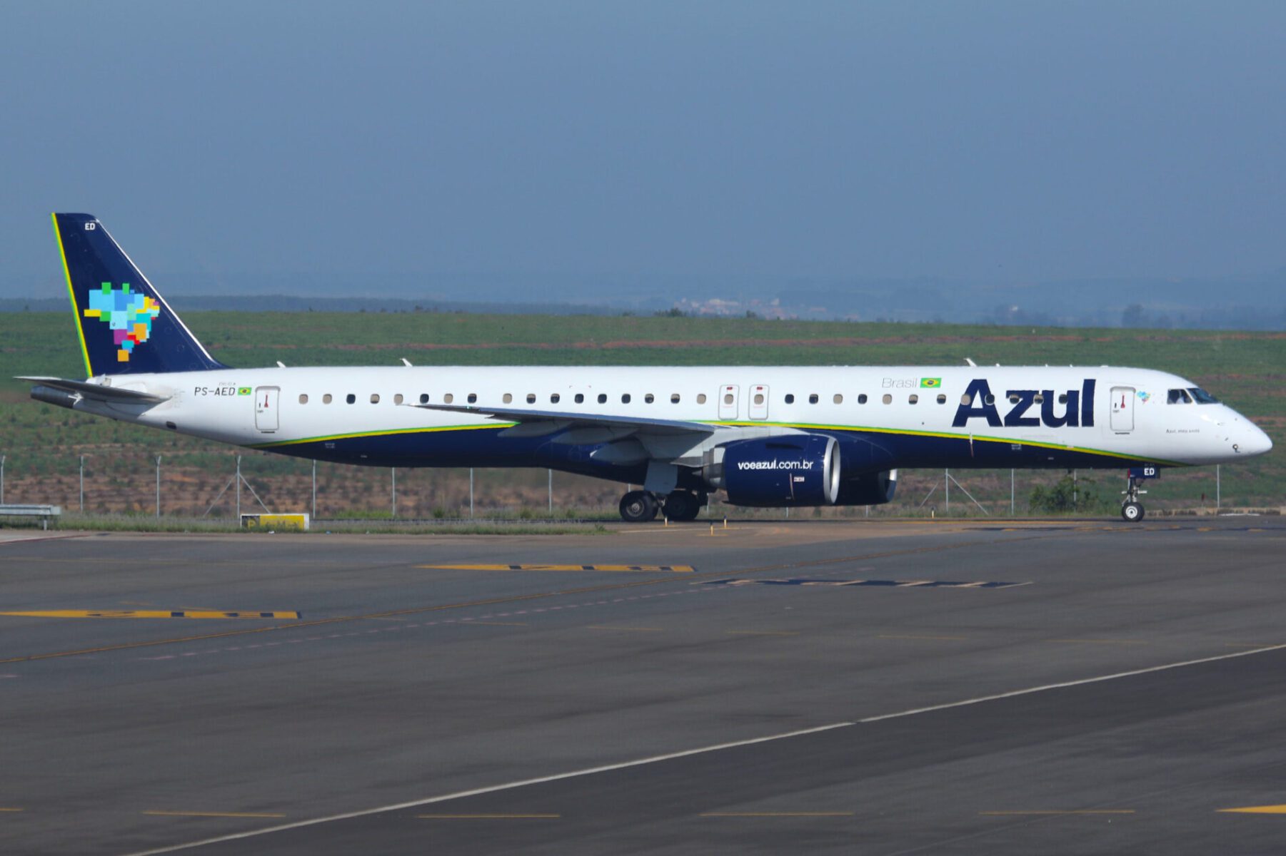 Os voos da Azul, entre Brasília-Belém, serão operados com aeronaves Embraer E2. Foto: Divulgação