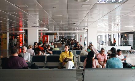Aeroporto de Foz do Iguaçu deve receber mais de 24 mil pessoas