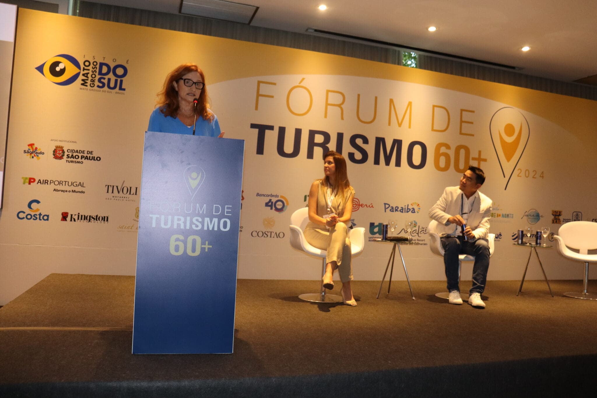 Rita Almeida, Thais Medina e Thiago Akira lideram o primeiro painel do Fórum de Turismo 60+