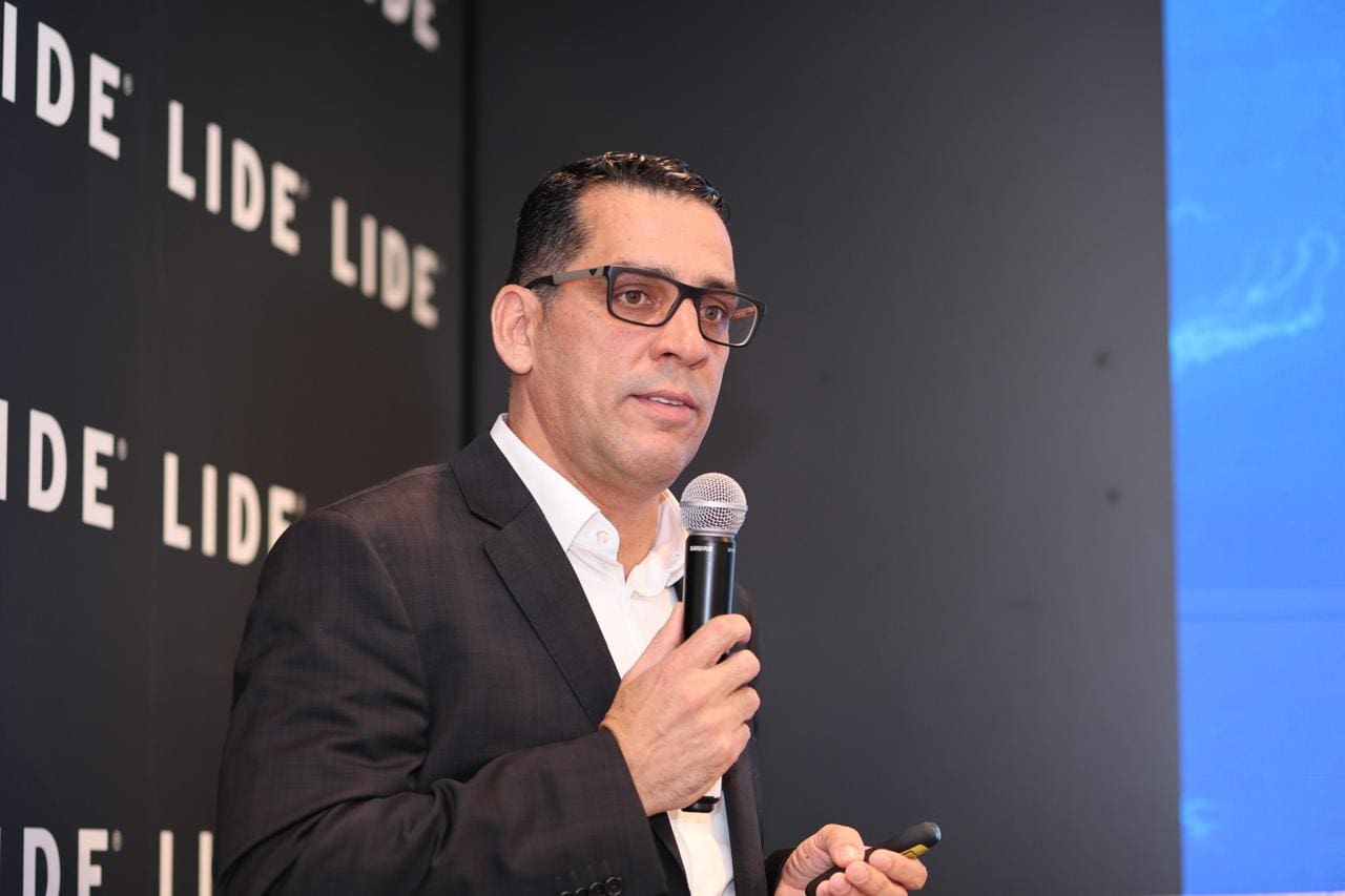 Siderley Santos, presidente da Abracorp, ressalta a força do segmento de viagens corporativas durante seminário do Lide - Turismo