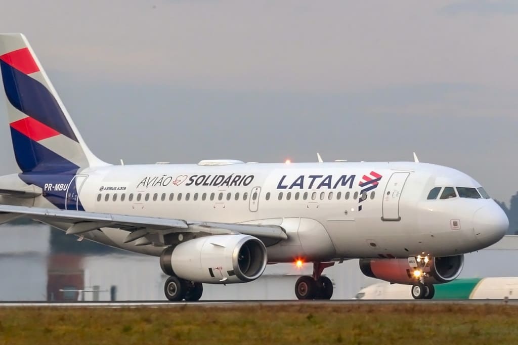 Avião Solidário Latam