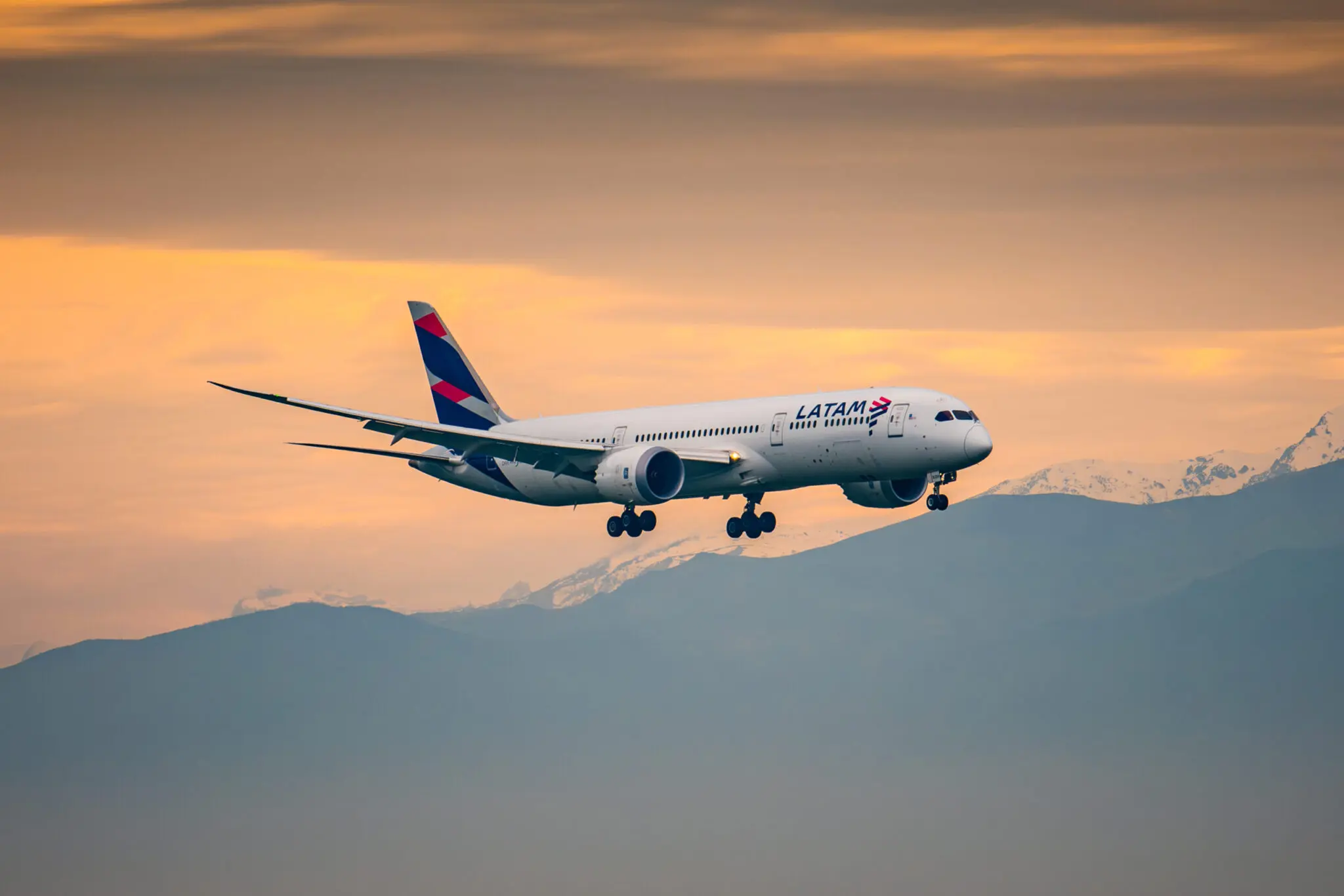 Latam Airlines - Boeing 787 (Foto: Divulgação)