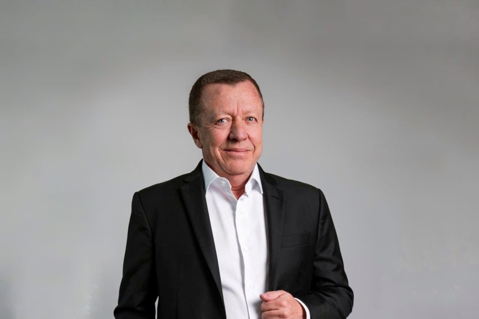 Agaxtur visa crescimento saudável e previsível, afirma Jarbas Júnior ao reassumir direção de Lazer.