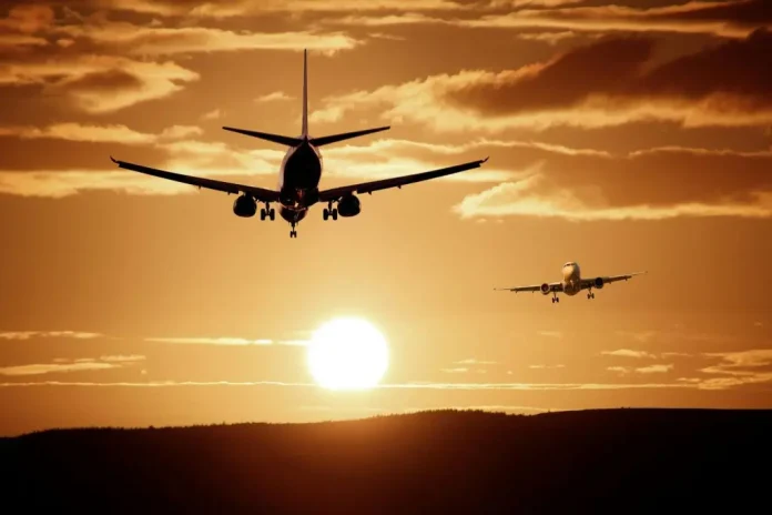 O ranking AirHelp Score, que avalia 117 companhias aéreas globais, aponta a necessidade de aprimoramento no serviço das empresas brasileiras. Crédito: Pixabay