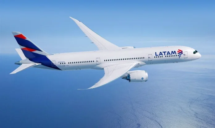 Latam passageiros