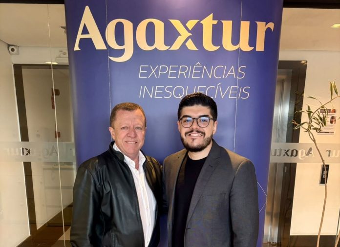 Jarbas Corrêa Junior e Paulo Biondo, da Agaxtur. Crédito: Divulgação