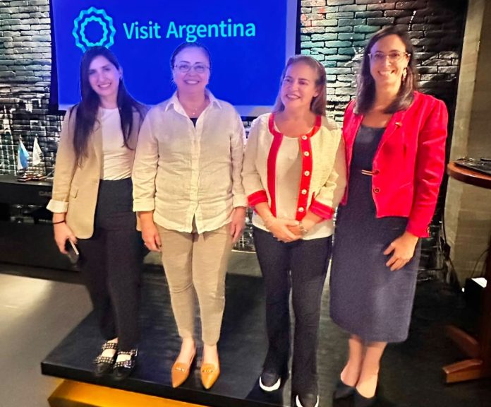 Abav-PE reúne 40 agentes em capacitação sobre a Argentina e fortalece a qualificação do trade turístico em Pernambuco. Abav-PE reúne 40 agentes em capacitação sobre a Argentina e fortalece a qualificação do trade turístico em Pernambuco.