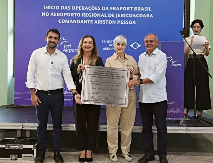Gustavo Montenegro, Rosana Lima, Andreea Pal e Dery Muniz participaram do evento que marcou o início da nova gestão aeroportuária. Crédito: Divulgação/Fraport Gustavo Montenegro, Rosana Lima, Andreea Pal e Dery Muniz participaram do evento que marcou o início da nova gestão aeroportuária. Crédito: Divulgação/Fraport
