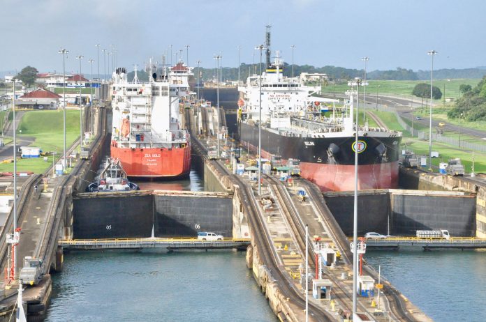 A Autoridade do Canal do Panamá informou que a hidrovia continuava operando normalmente, apesar do terremoto. Crédito: Michael D. Camphin /pexels